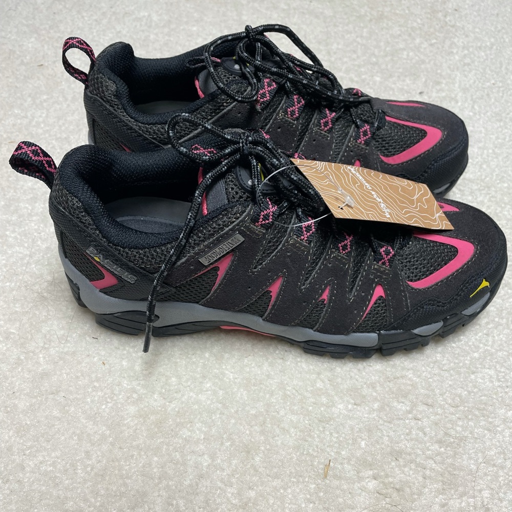NWT Hiking Boots/Shoes Pacific Mountain Challenger Lo 7